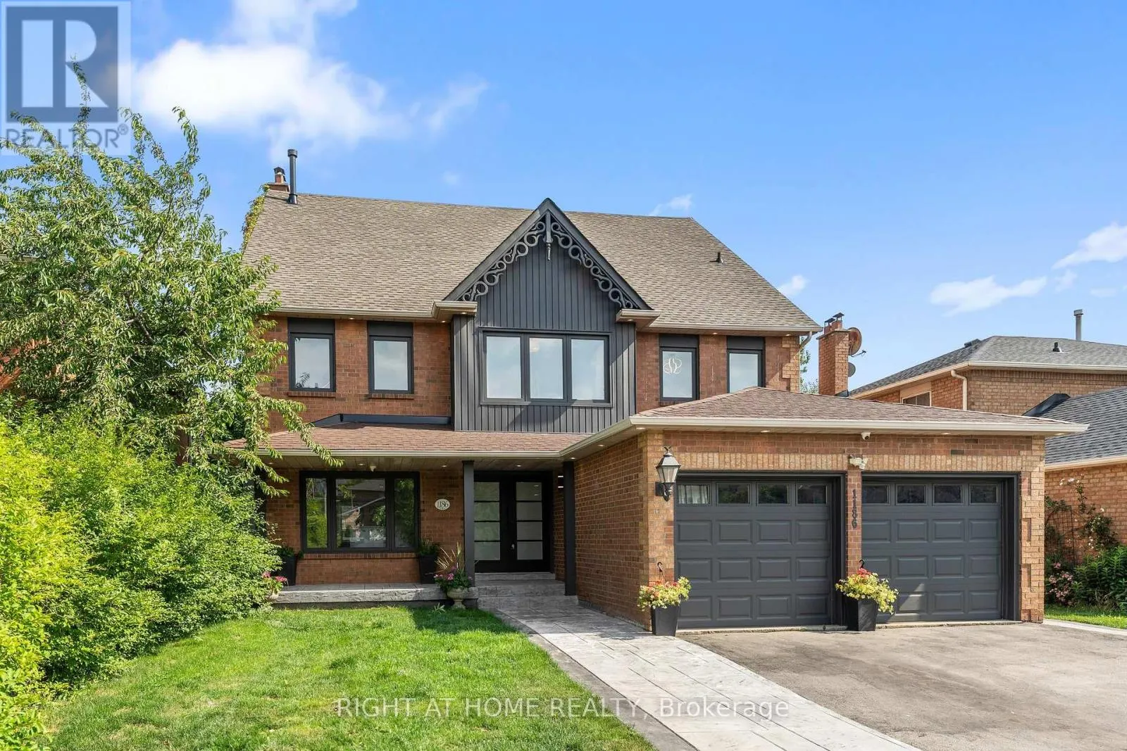 1186 GLENASHTON DRIVE