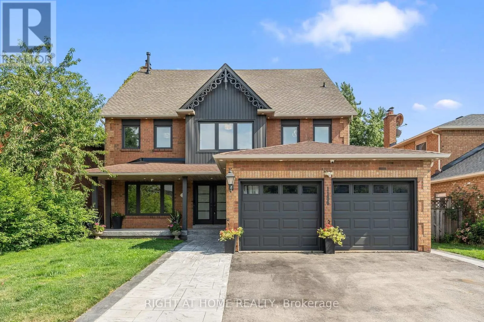 1186 GLENASHTON DRIVE
