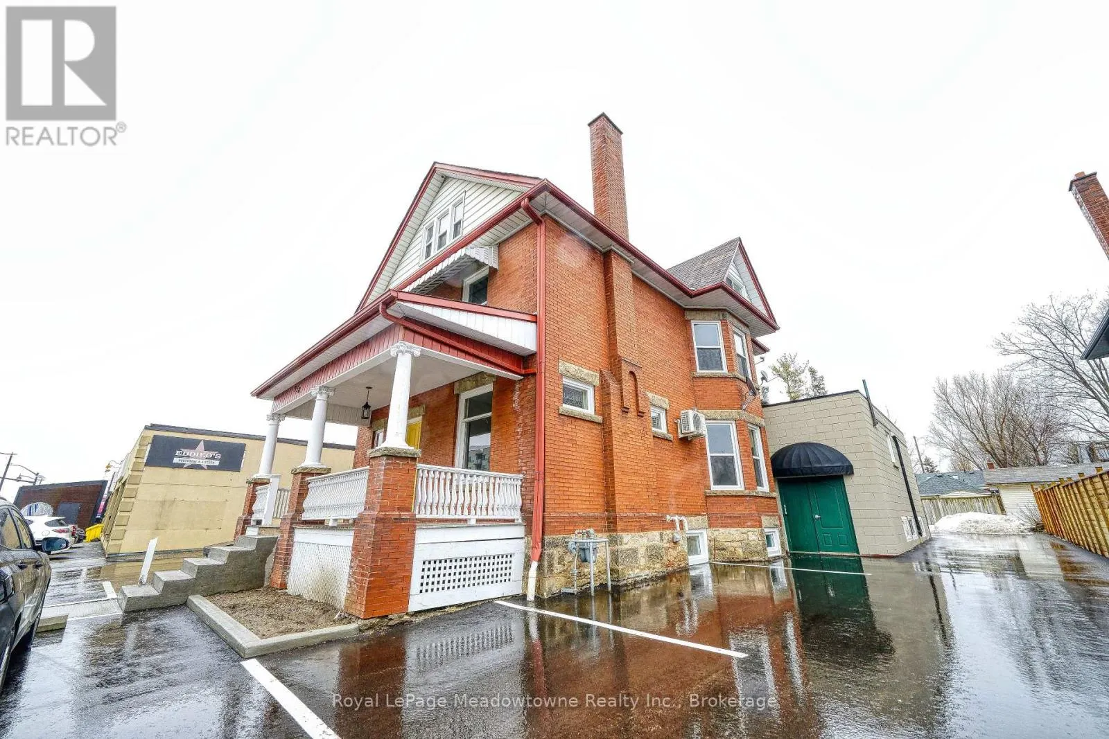 2 - 358 MAIN STREET E, #2