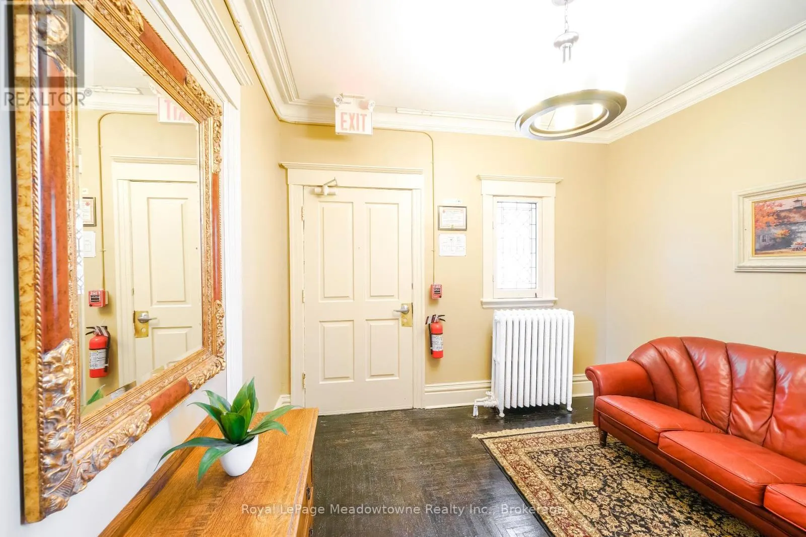 2 - 358 MAIN STREET E, #2