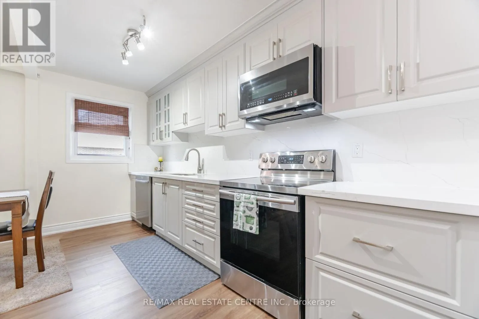 34 - 30 HESLOP ROAD