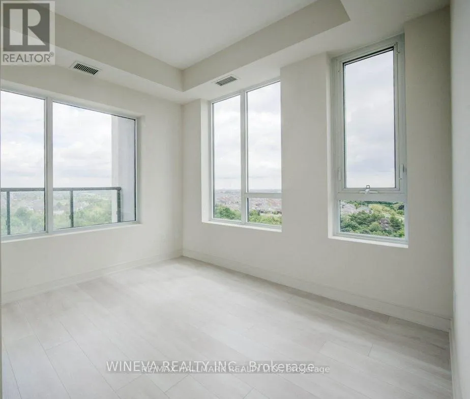 1002 - 8010 DERRY ROAD W