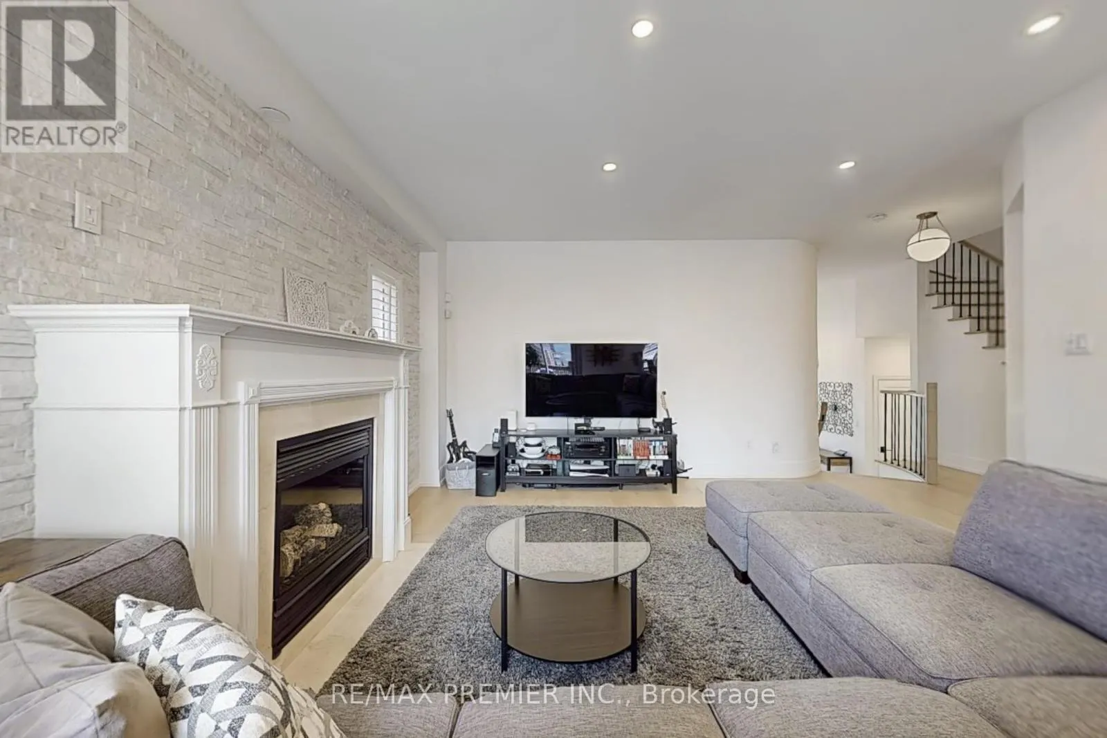15 GRAY PARK DRIVE