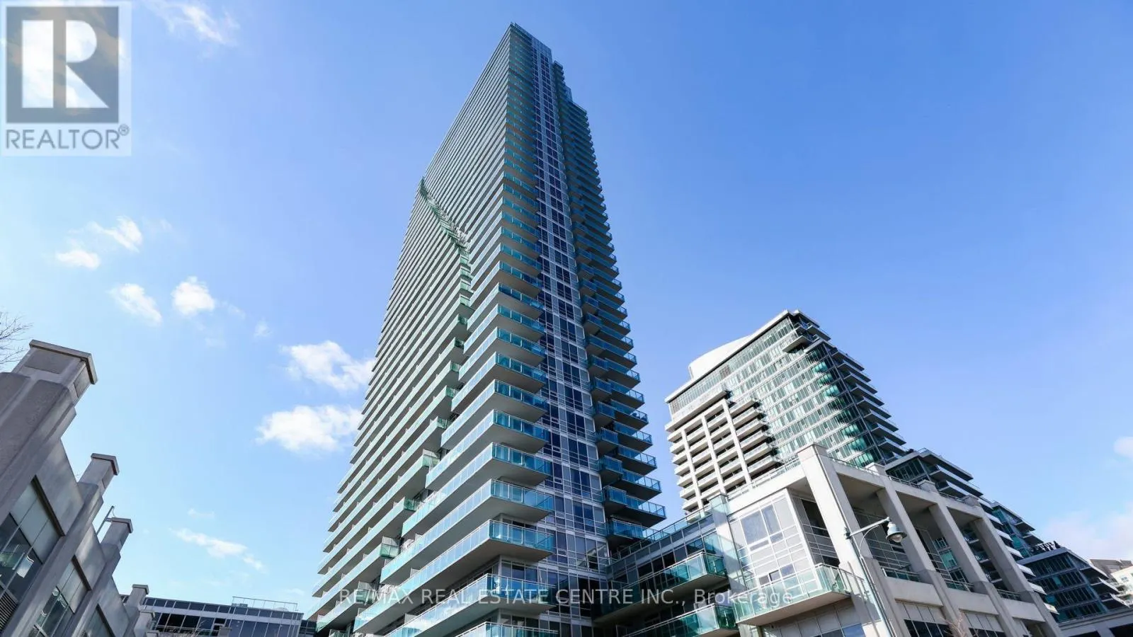 1602 - 16 BROOKERS LANE