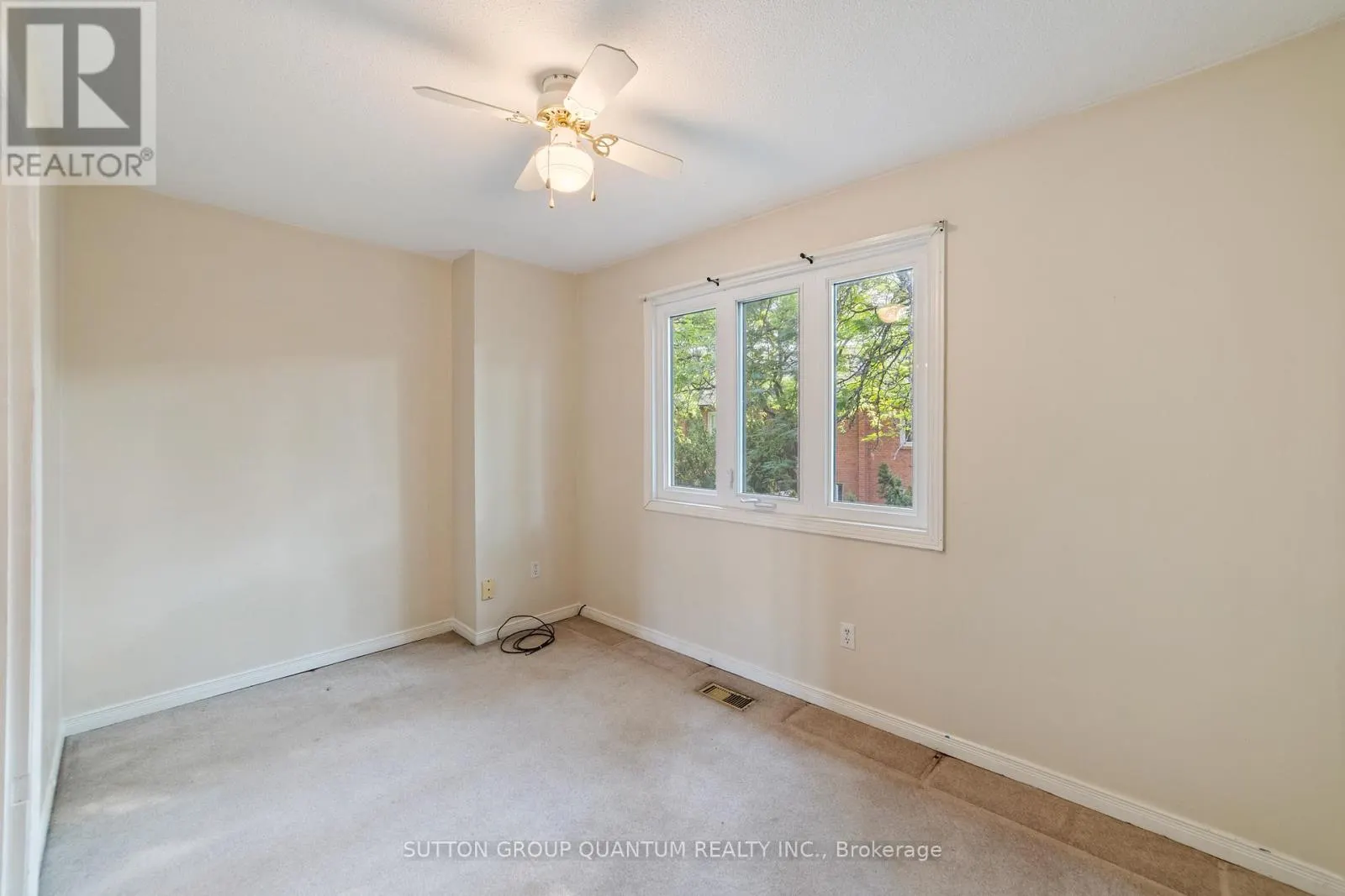 101 - 895 MAPLE AVENUE