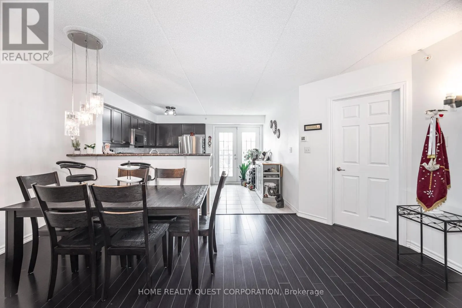 212 - 1340 MAIN STREET E
