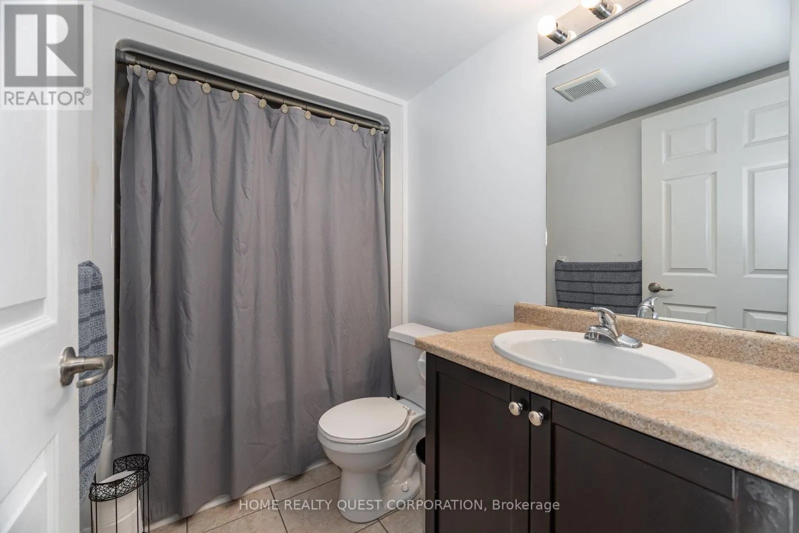 212 - 1340 MAIN STREET E