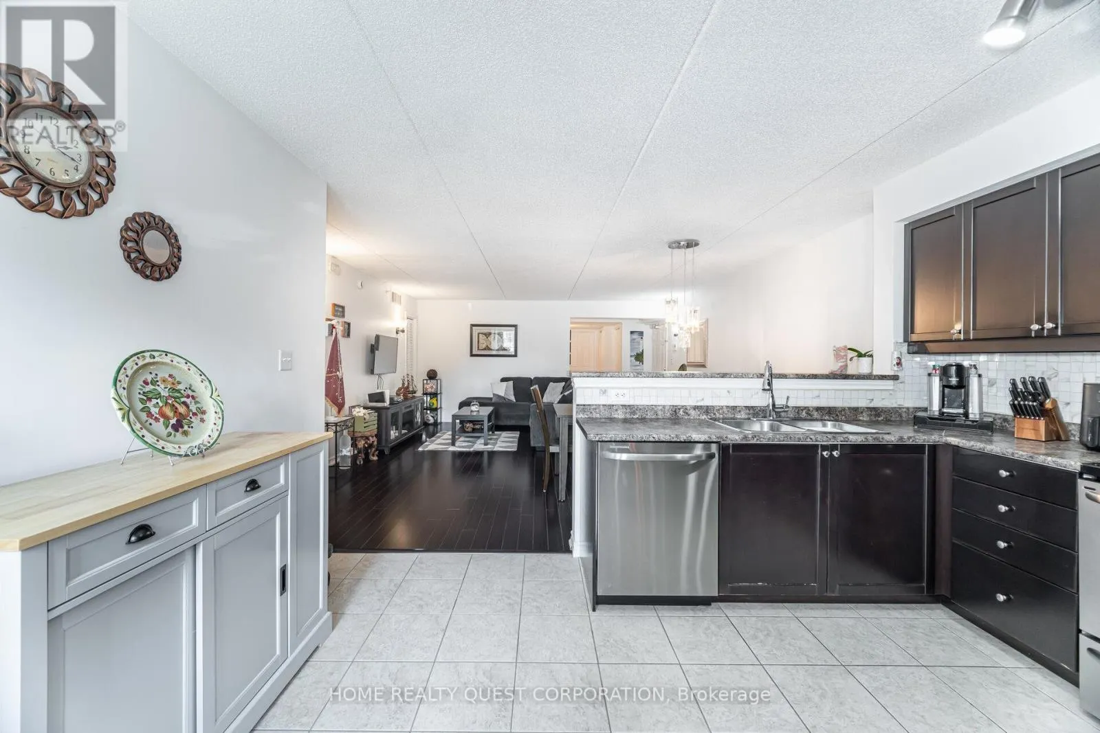 212 - 1340 MAIN STREET E