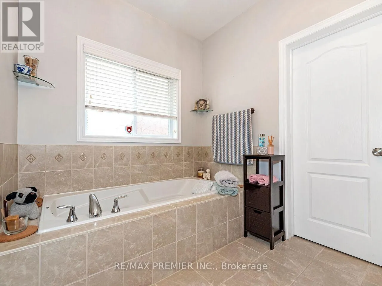 78 WARDLAW AVENUE