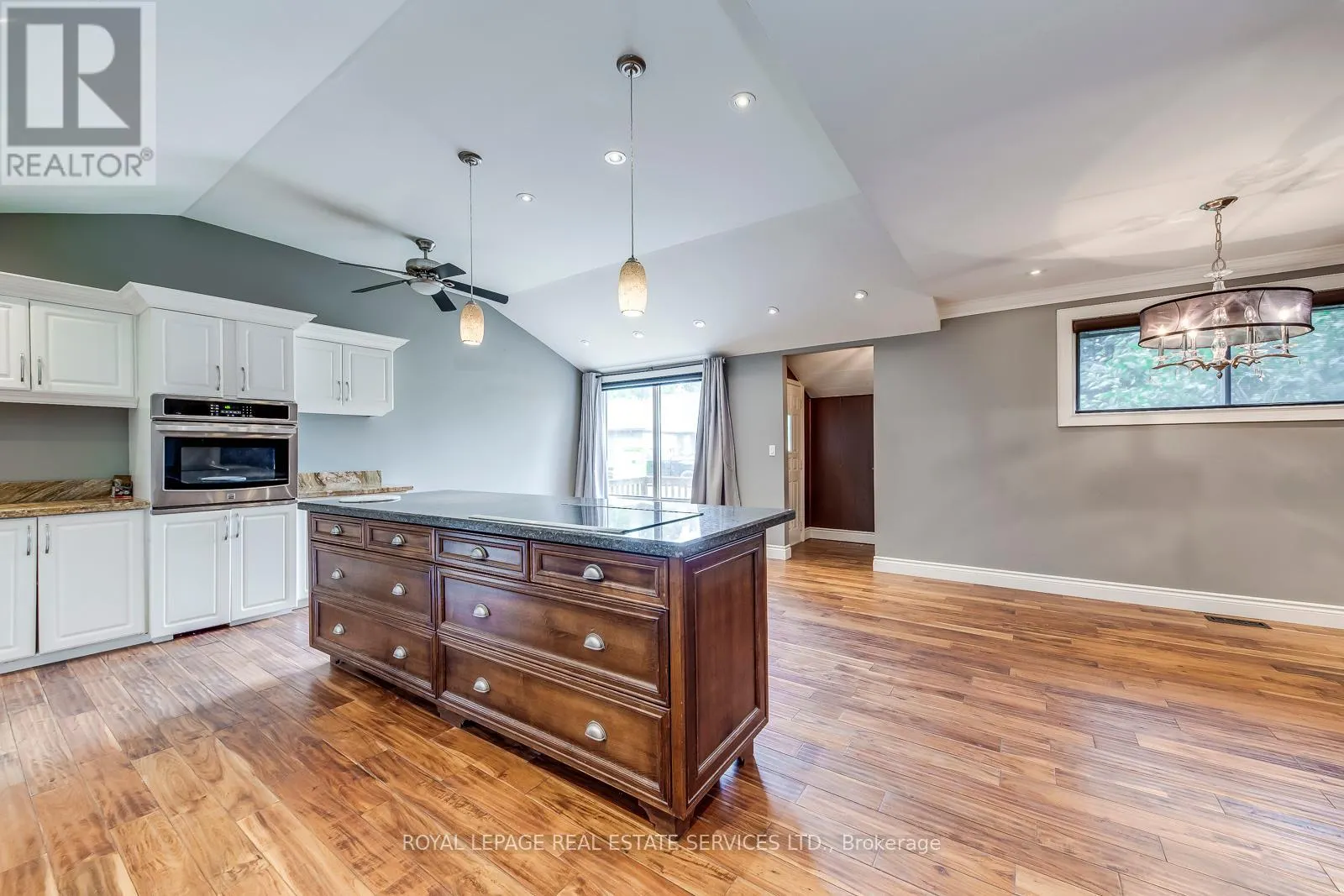 109 RINGWOOD ROAD