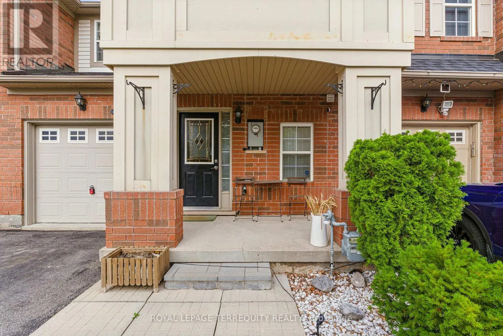 1117 RIDDELL CRESCENT