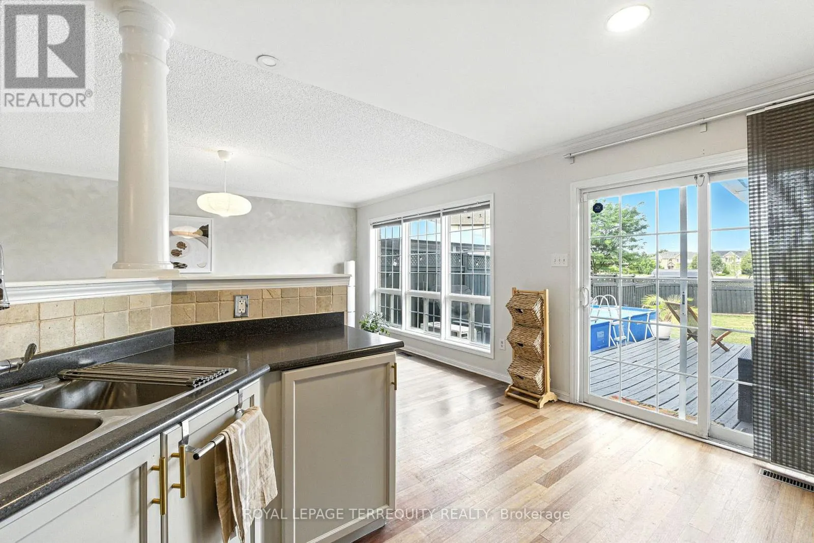 1117 RIDDELL CRESCENT