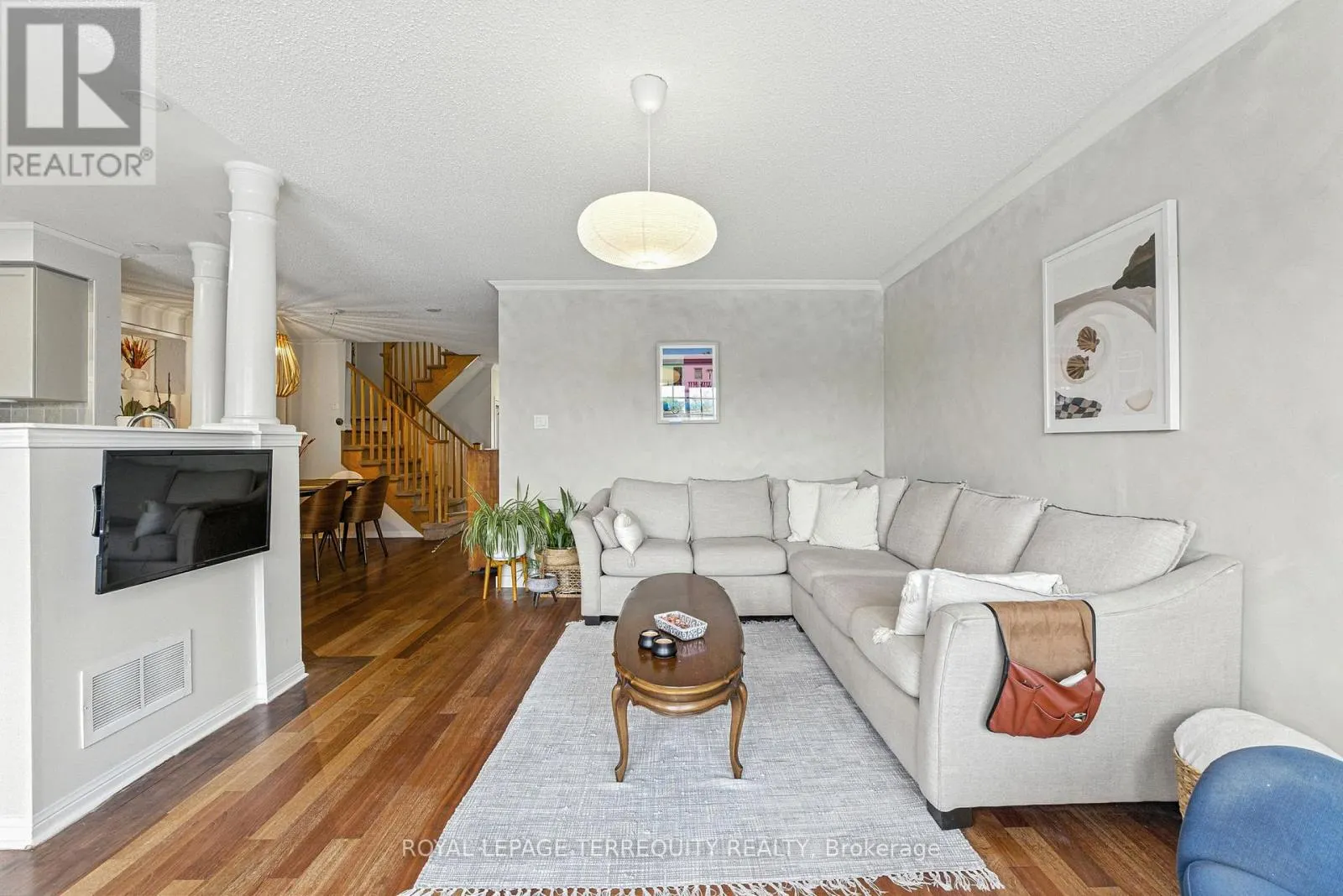 1117 RIDDELL CRESCENT
