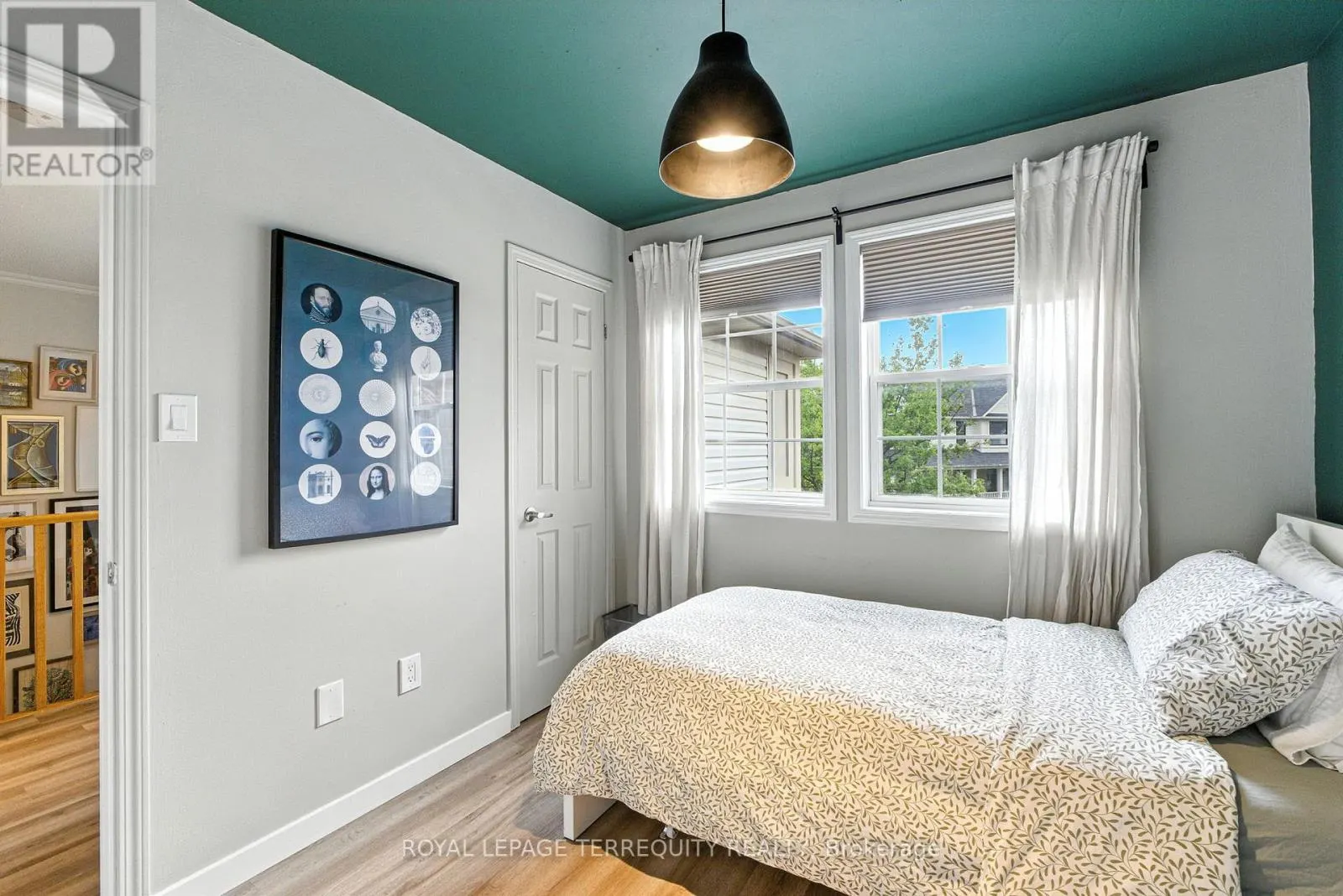 1117 RIDDELL CRESCENT