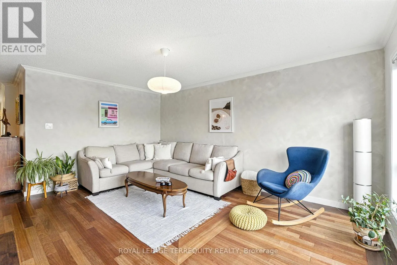 1117 RIDDELL CRESCENT