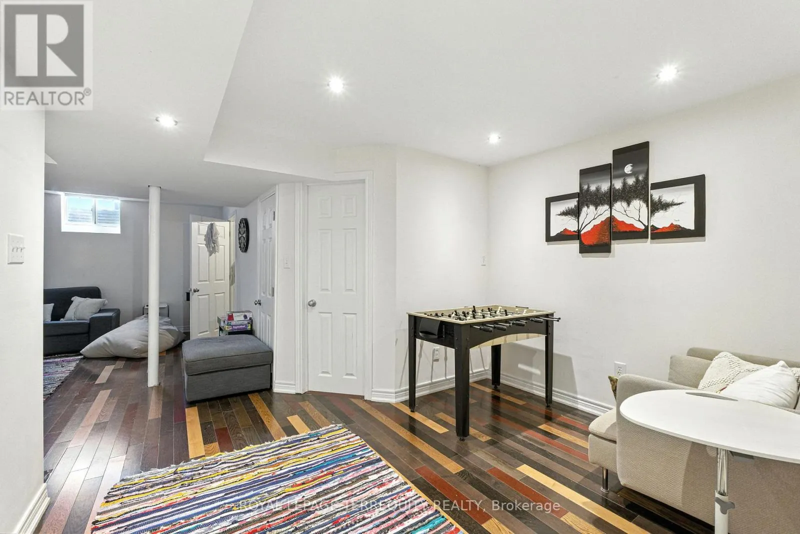 1117 RIDDELL CRESCENT