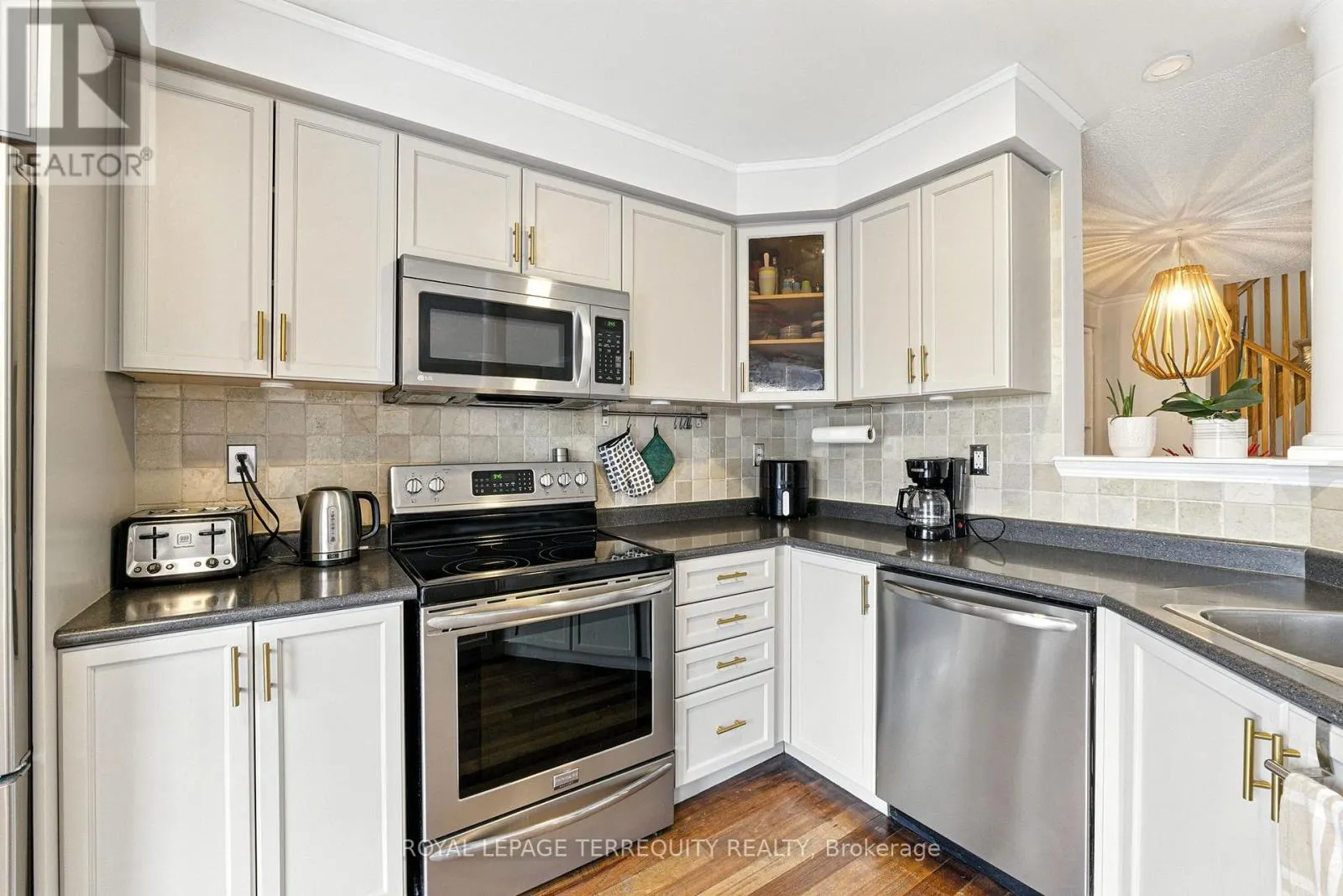1117 RIDDELL CRESCENT
