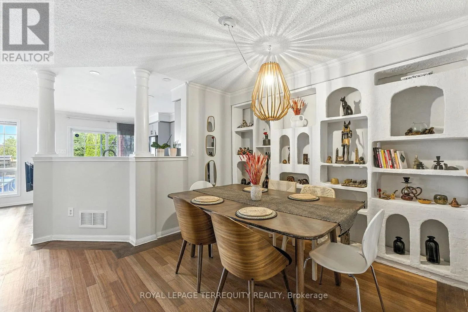 1117 RIDDELL CRESCENT