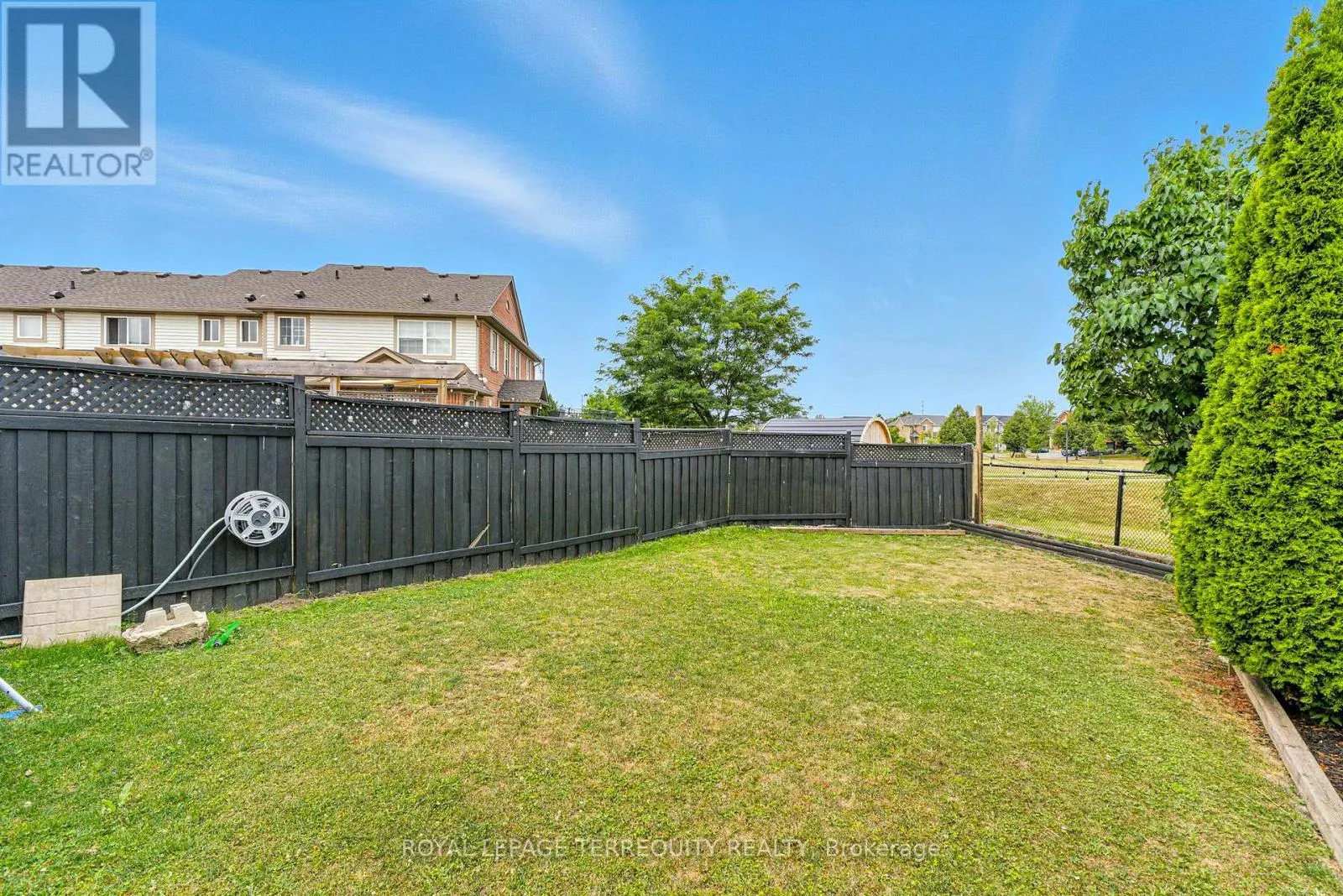 1117 RIDDELL CRESCENT