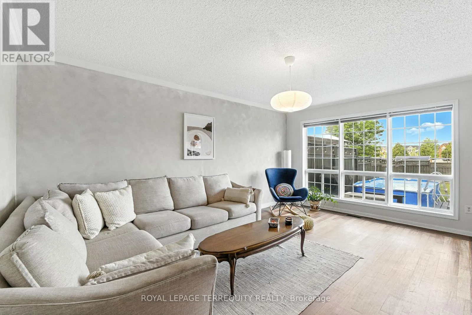 1117 RIDDELL CRESCENT