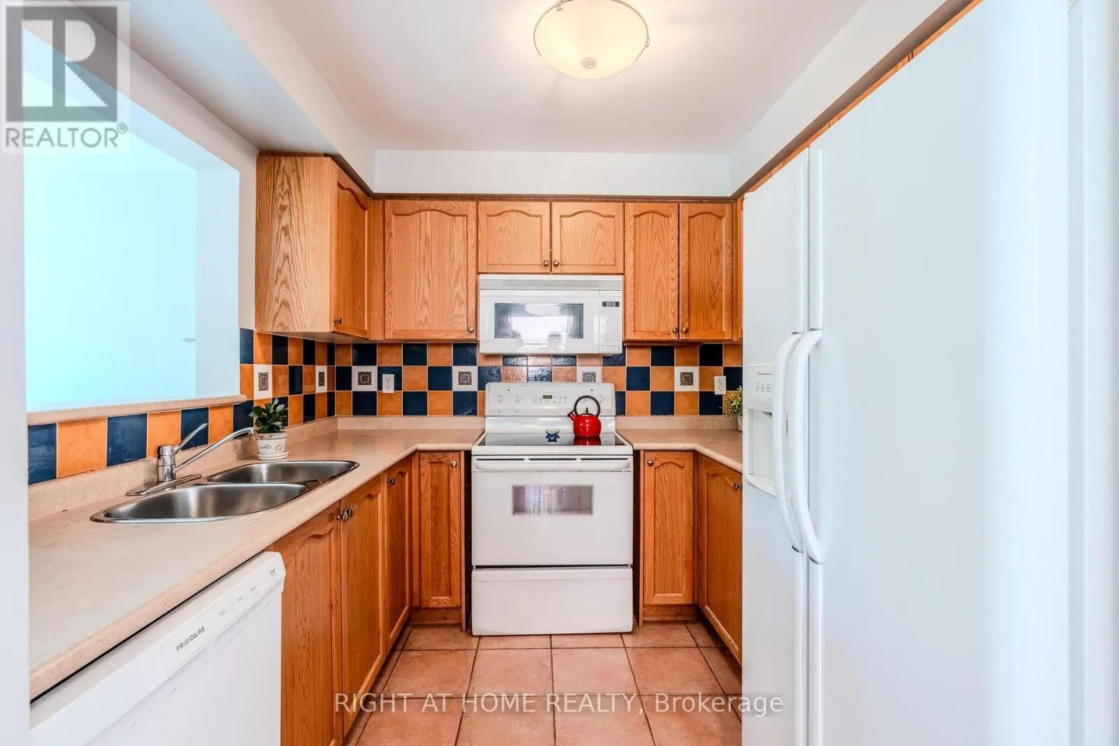 2463 LAZIO LANE