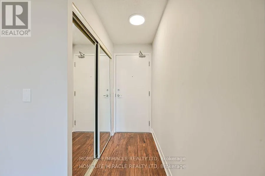 1401 - 155 LEGION ROAD N
