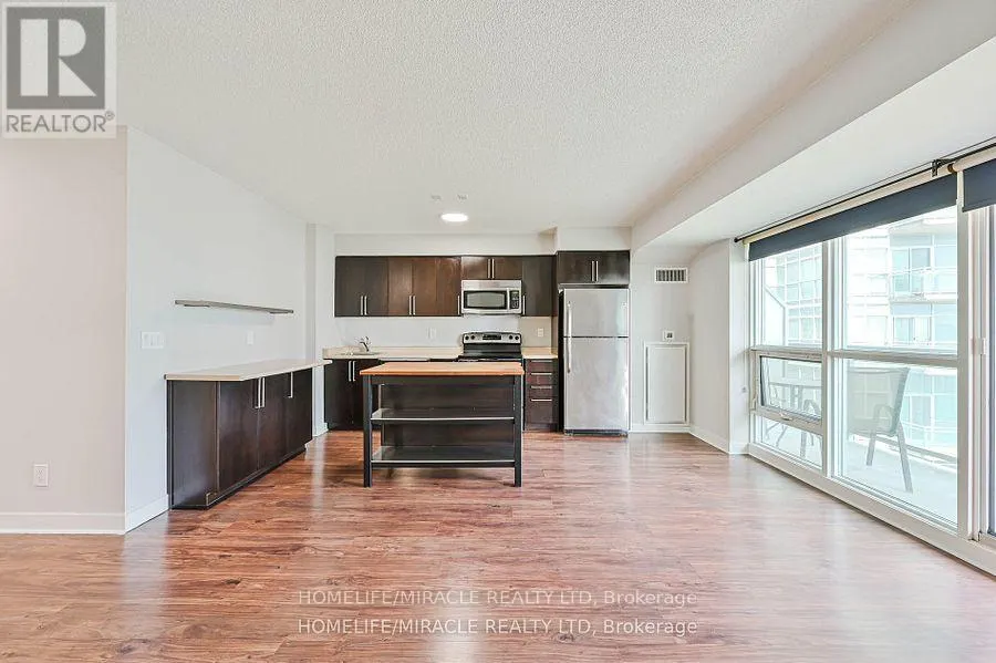 1401 - 155 LEGION ROAD N