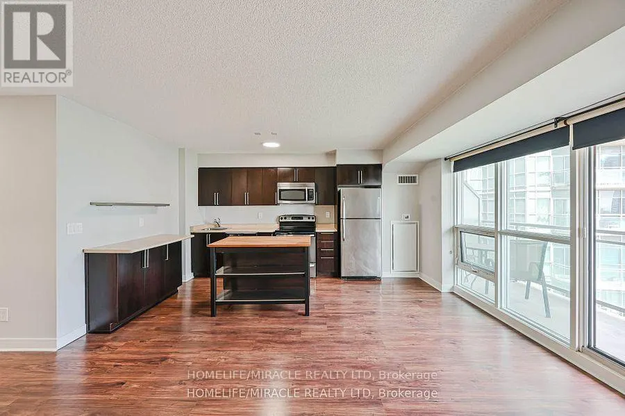 1401 - 155 LEGION ROAD N