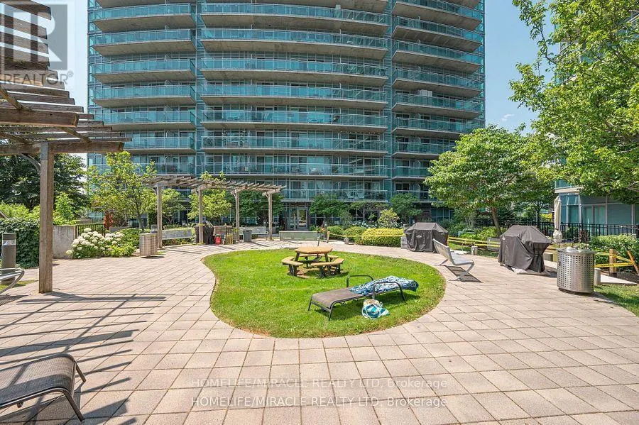 1401 - 155 LEGION ROAD N
