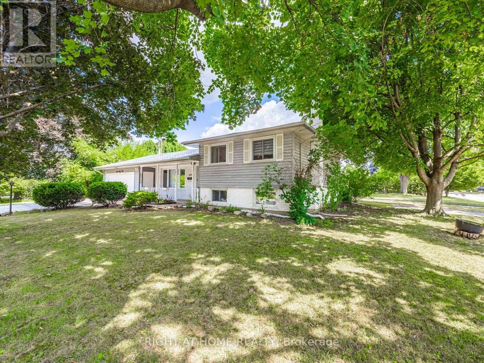 883 FRANCIS ROAD