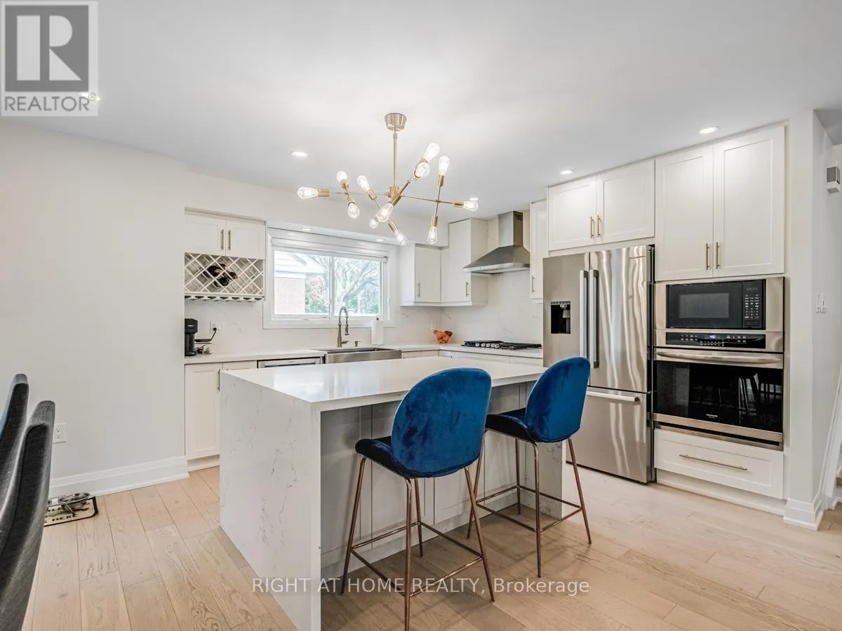 883 FRANCIS ROAD