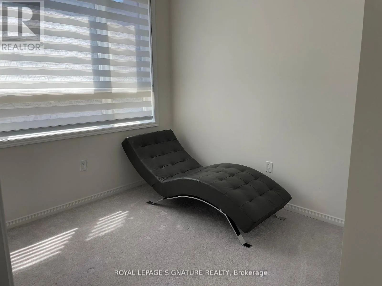 11 - 20 WOODSTREAM DRIVE