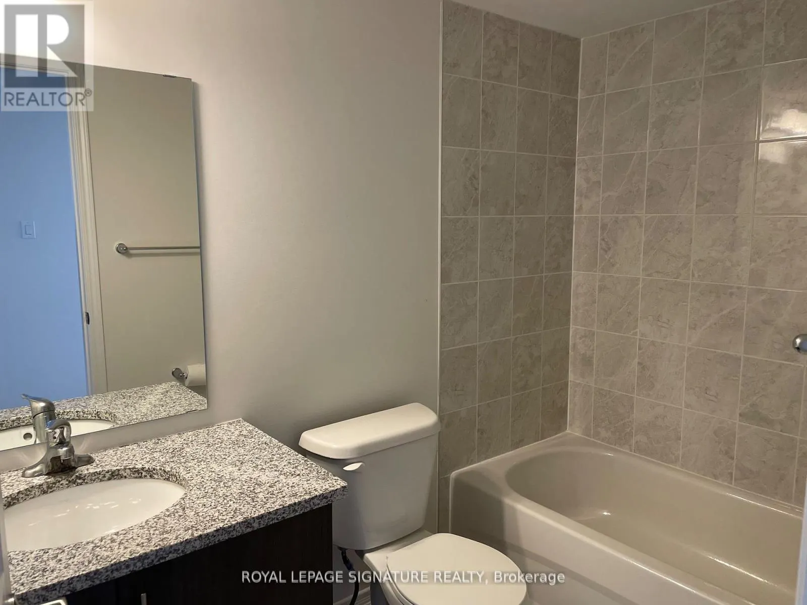 11 - 20 WOODSTREAM DRIVE