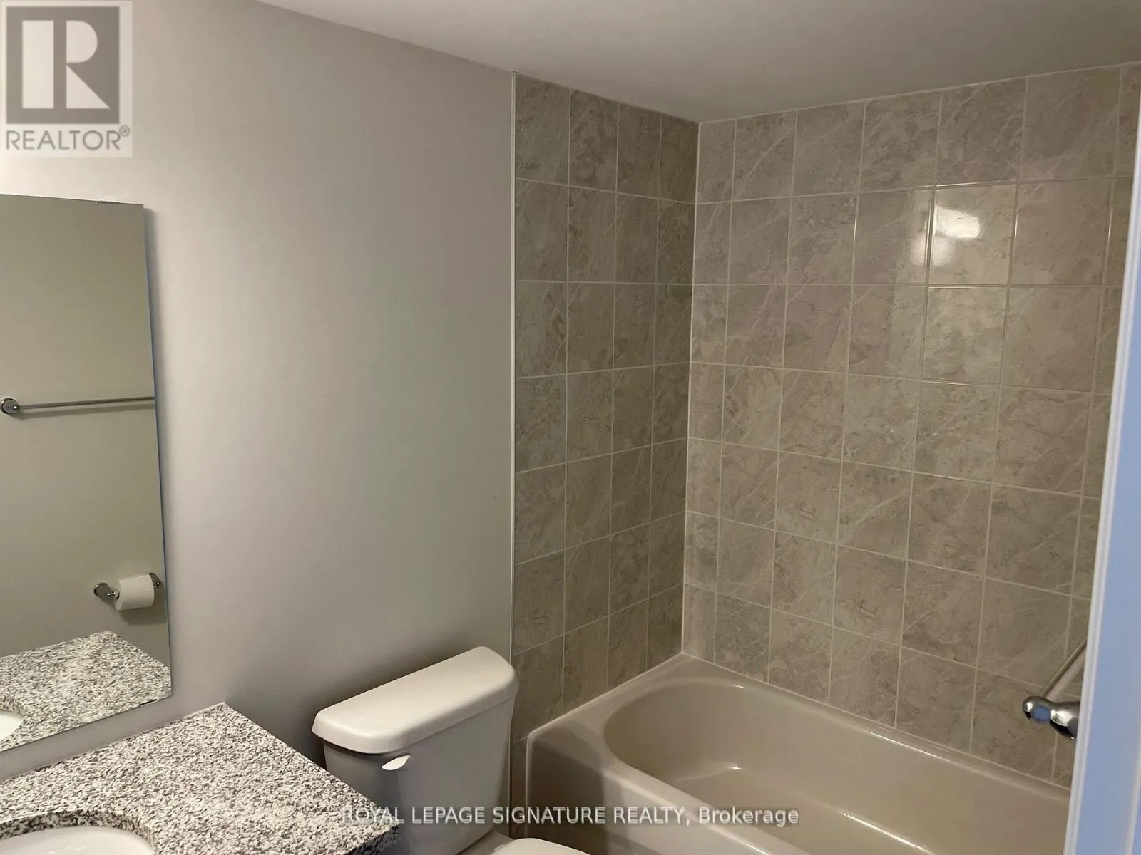 11 - 20 WOODSTREAM DRIVE