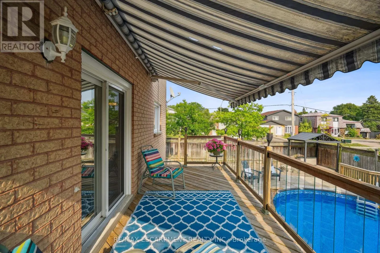 1 BIRCHWAY PLACE