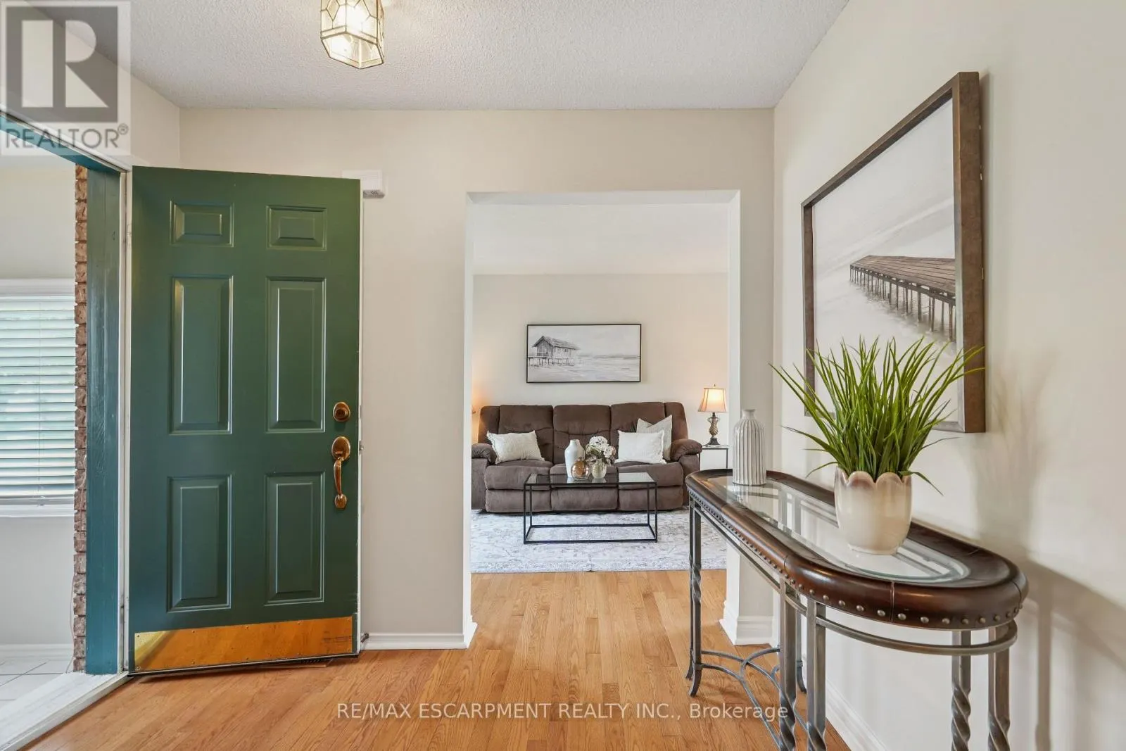 1 BIRCHWAY PLACE