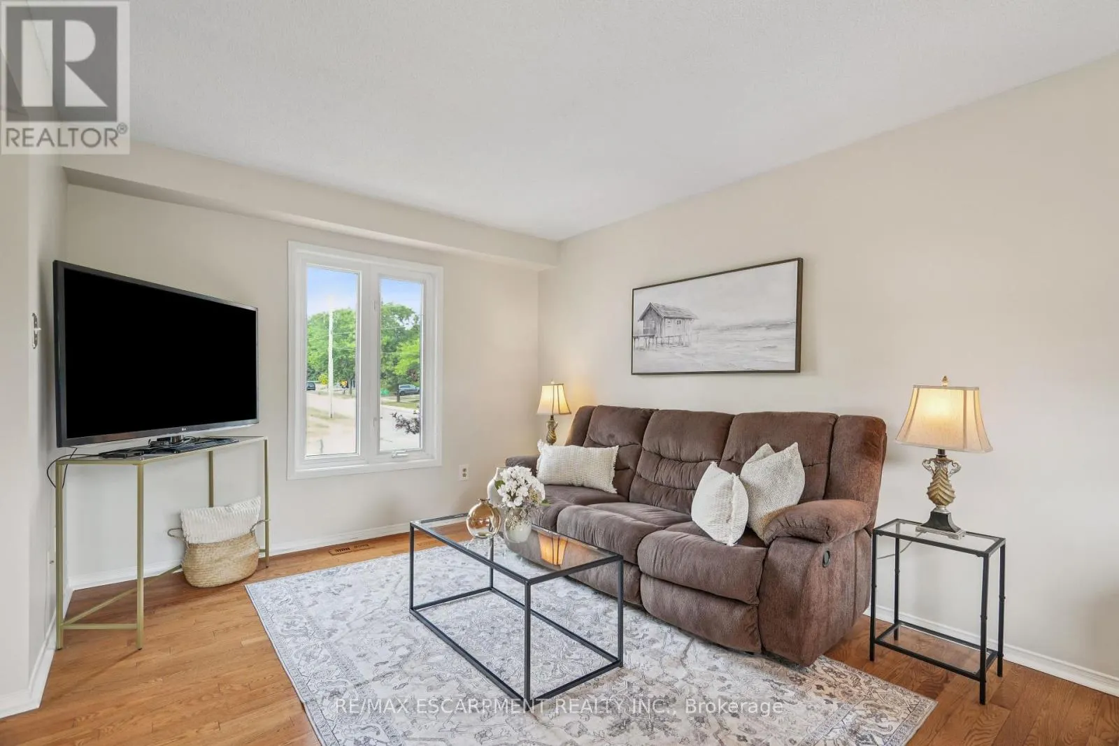 1 BIRCHWAY PLACE