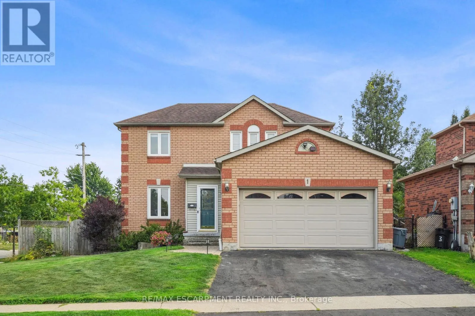 1 BIRCHWAY PLACE