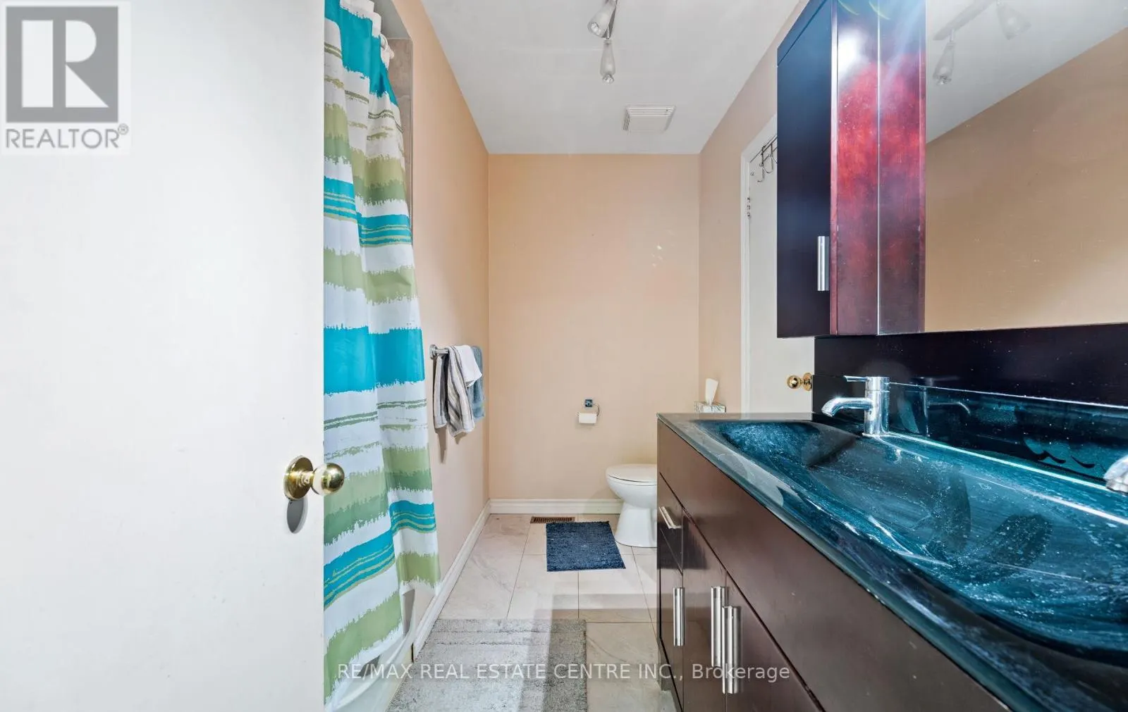 35 - 750 BURNHAMTHORPE ROAD E