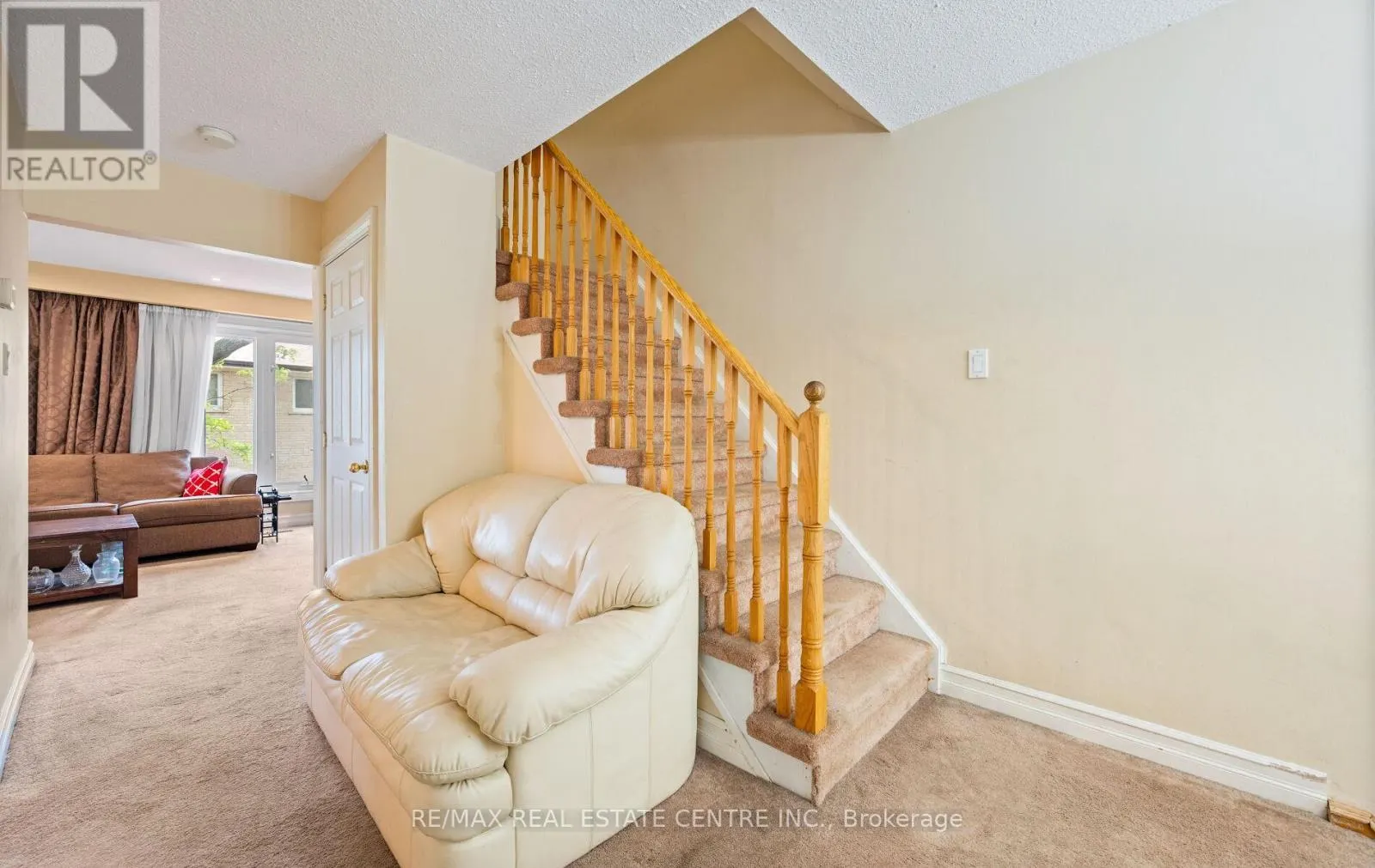 35 - 750 BURNHAMTHORPE ROAD E