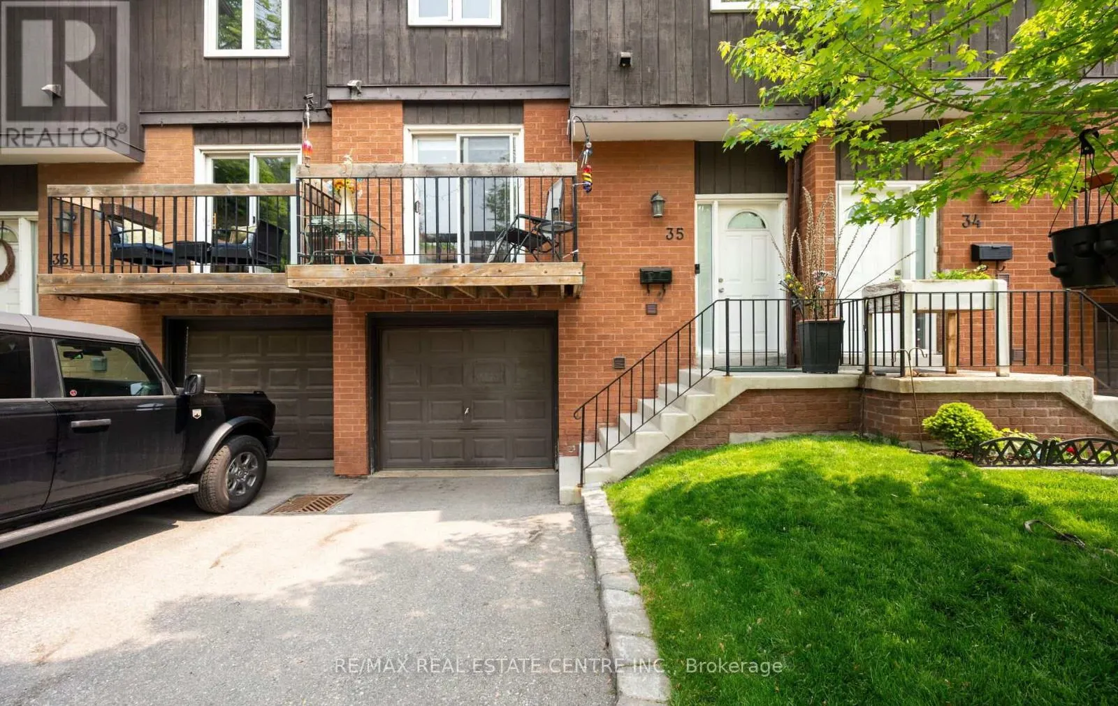35 - 750 BURNHAMTHORPE ROAD E