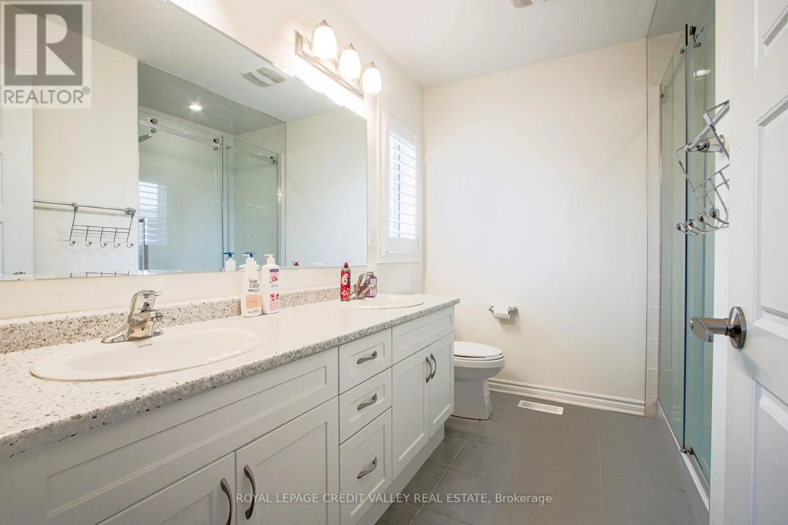 1229 ROSE WAY