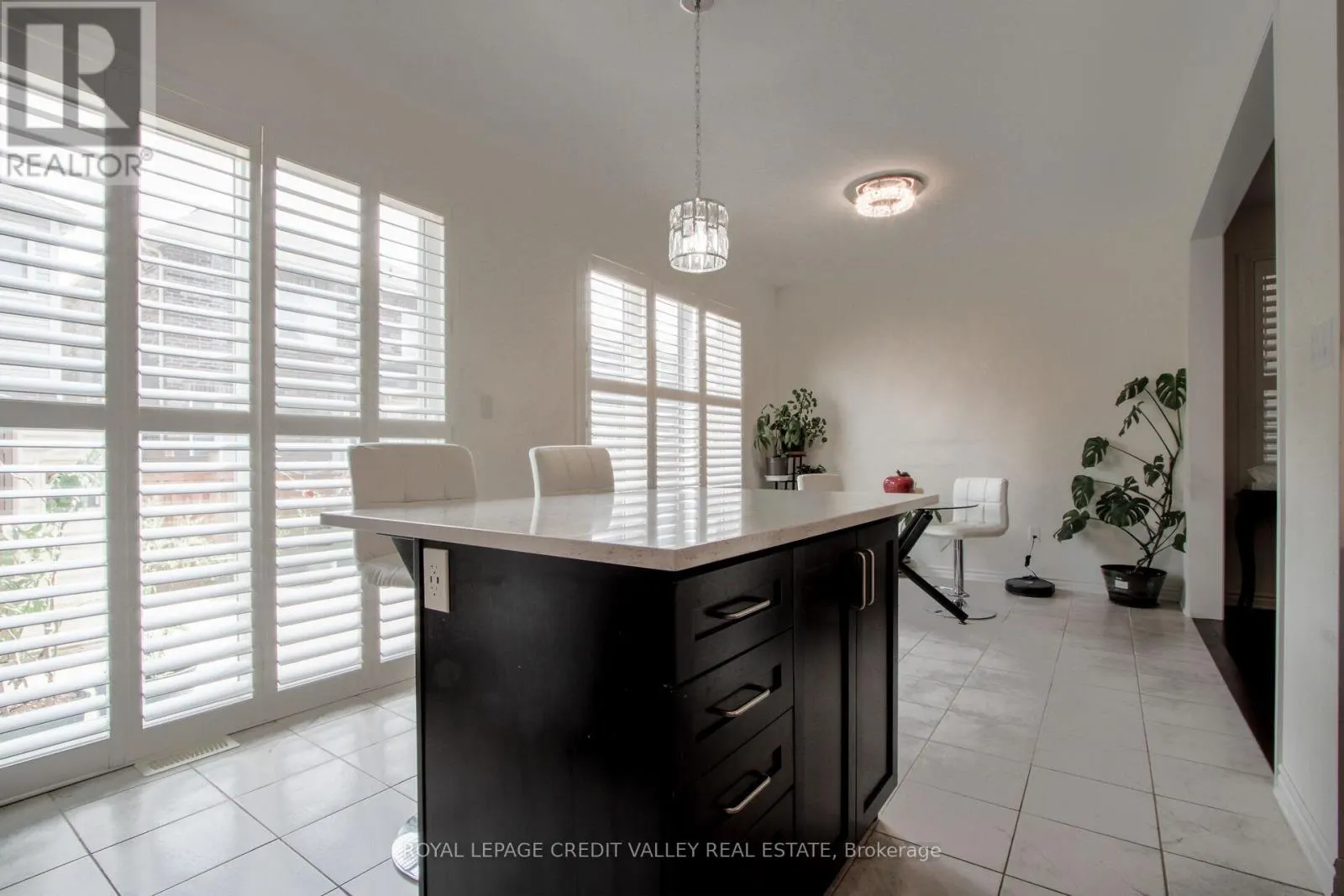 1229 ROSE WAY
