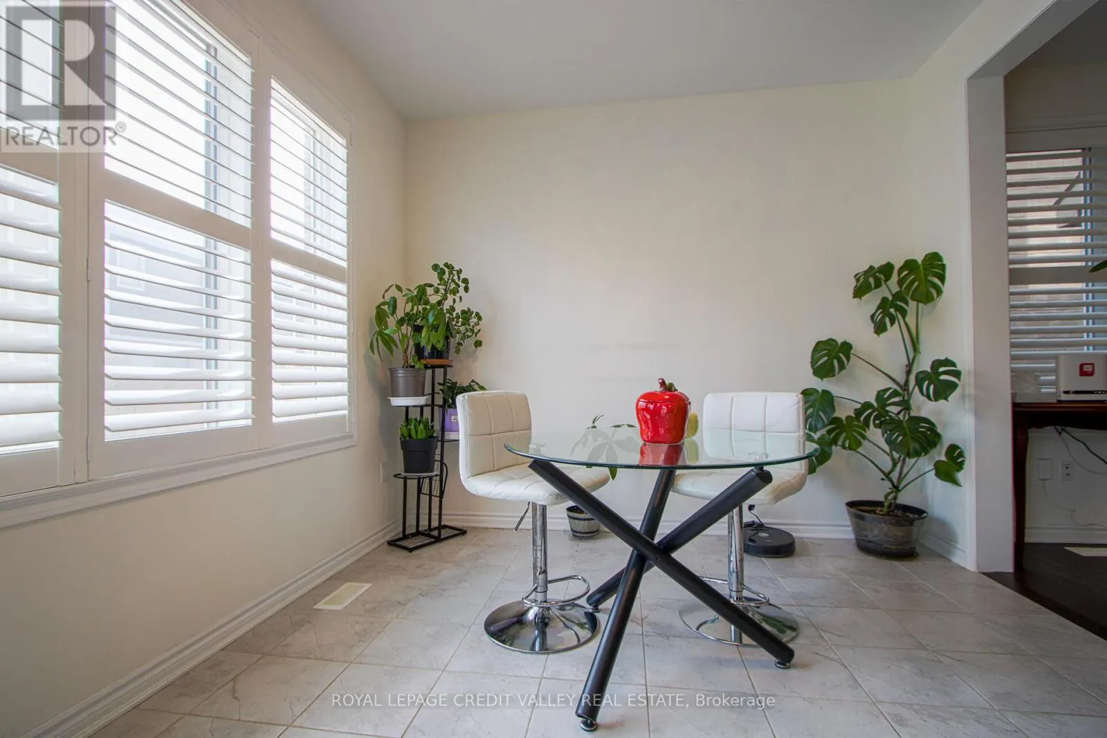 1229 ROSE WAY