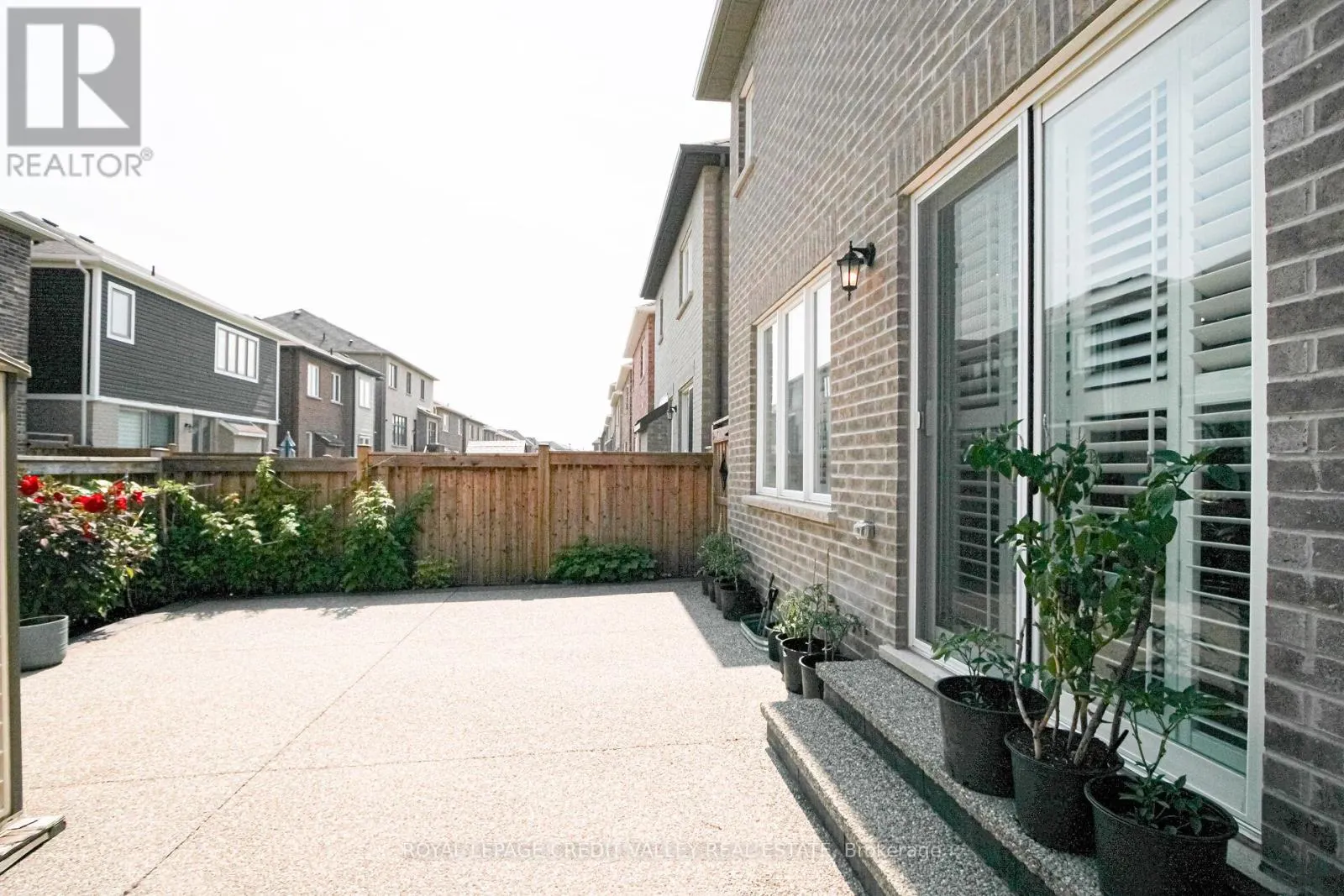 1229 ROSE WAY