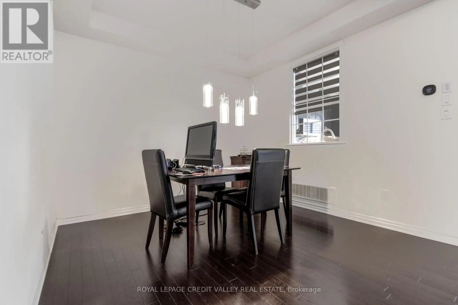 1229 ROSE WAY