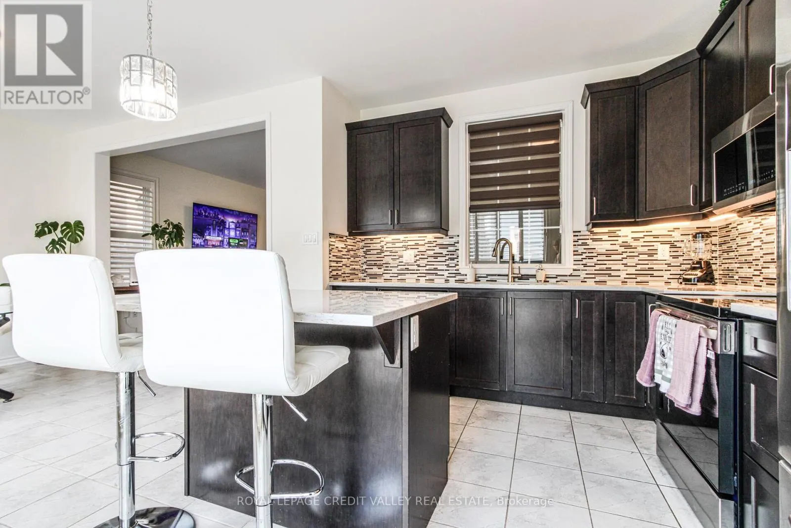 1229 ROSE WAY