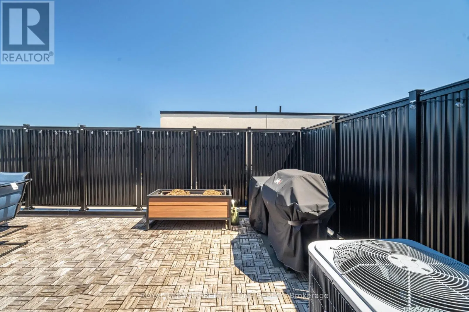 31 - 1121 COOKE BOULEVARD