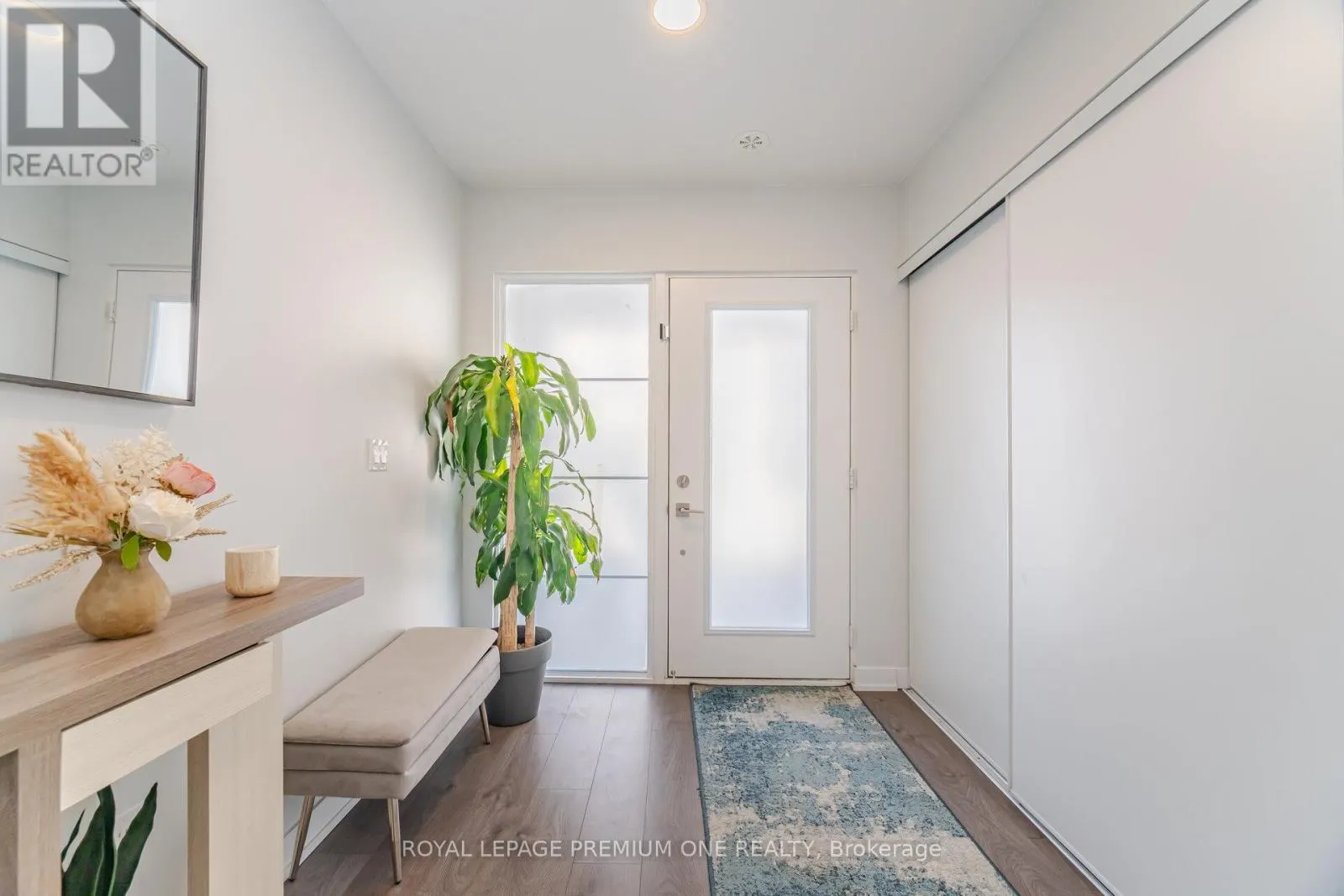 31 - 1121 COOKE BOULEVARD
