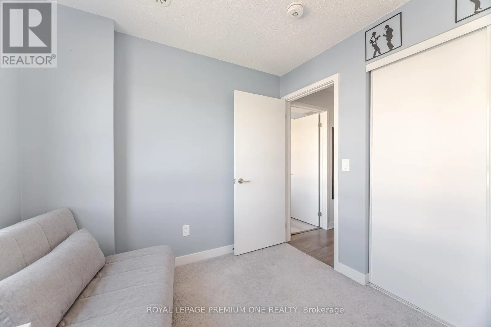 31 - 1121 COOKE BOULEVARD